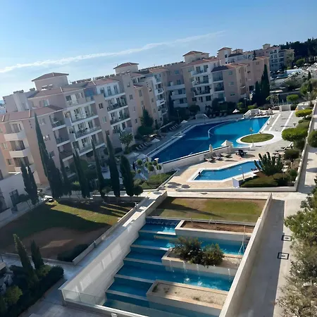 Elysia Breeze 2 Bed Town House פאפוס